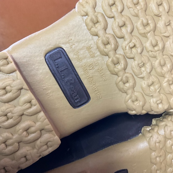 L.L. Bean Bean Boots Women’s Tan 8" Real Shearling-Lined Insulated 9 Free People - Picture 5 of 9